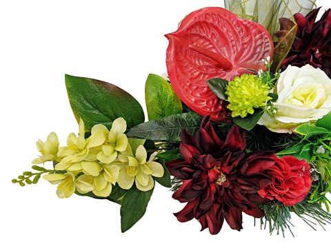 Stroik pięknych sztuchnych kwiatów na cmentarz grób Wszystkich Świętych