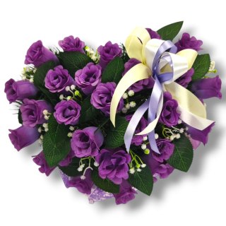 Stroik pięknych sztuchnych kwiatów na cmentarz grób Wszystkich Świętych