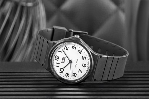 Zegarek CASIO MQ-24-7B2LEG